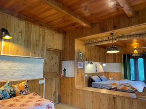 Woodhouse on the rocks Suite 1